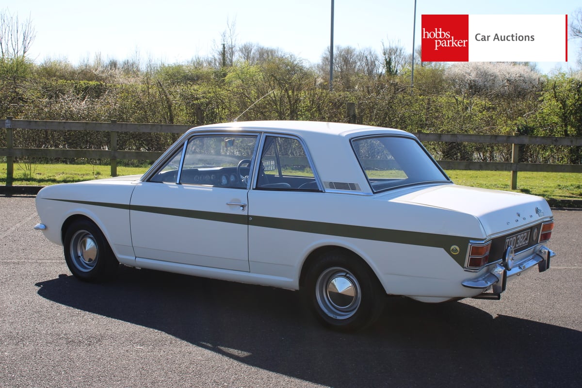 FORD CORTINA LOTUS MKII image 5
