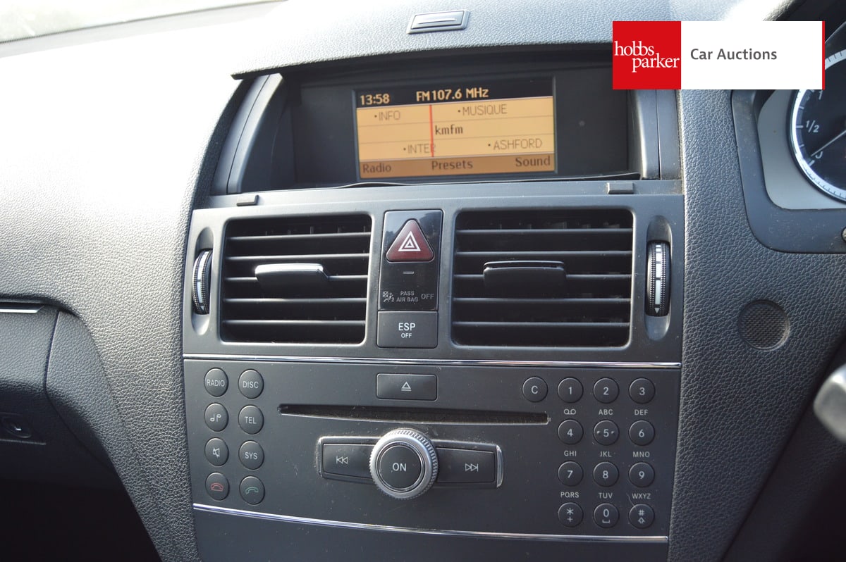 MERCEDES C220 CDI image 18