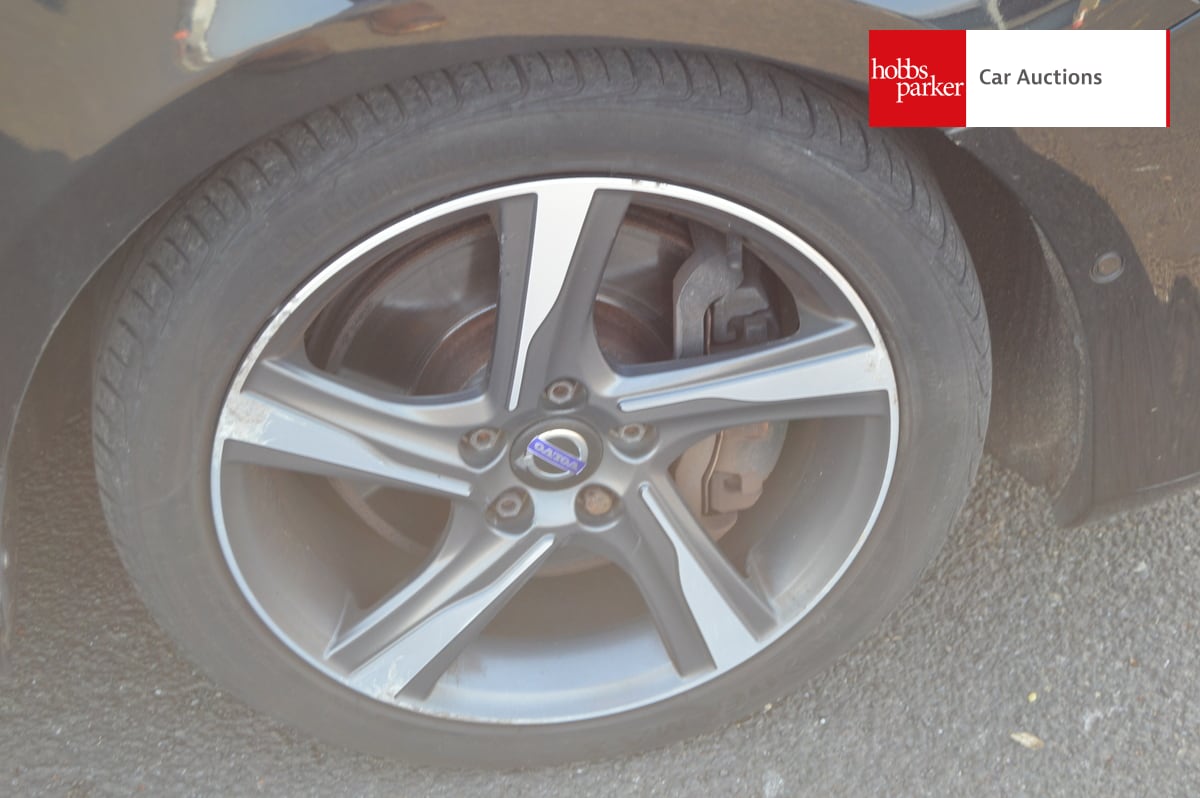 VOLVO V40 R-DESIGN LUX NAV D4 A image 12