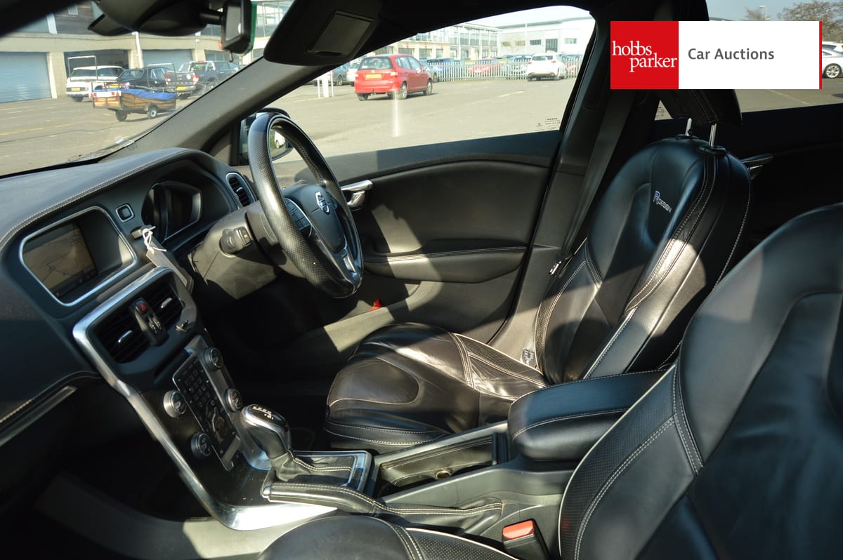 VOLVO V40 R-DESIGN LUX NAV D4 A image 13