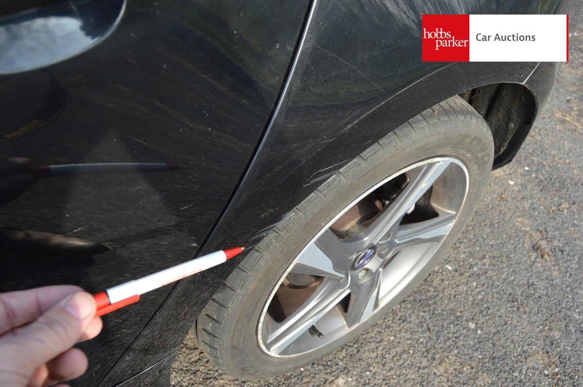 VOLVO V40 R-DESIGN LUX NAV D4 A image 23