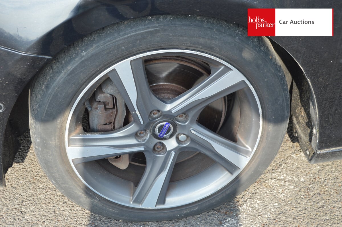 VOLVO V40 R-DESIGN LUX NAV D4 A image 9