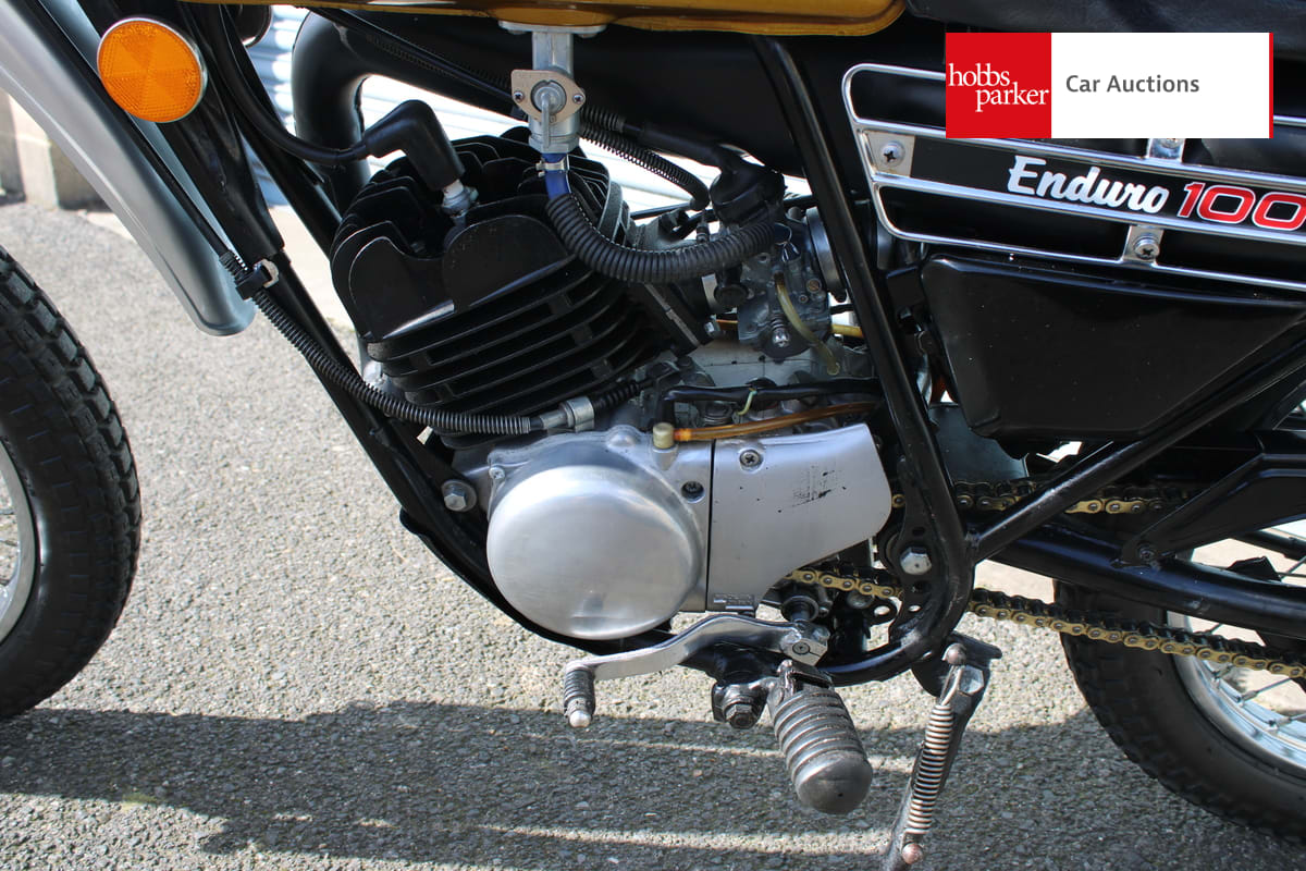 YAMAHA DT 100 image 15