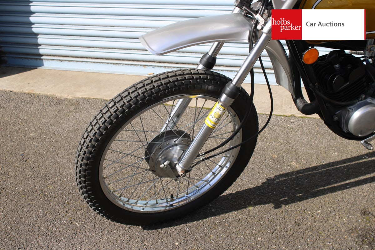 YAMAHA DT 100 image 7