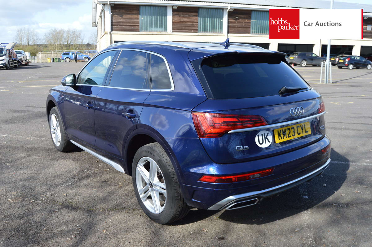 AUDI Q5 S LINE 45 TFSI MHEV QUAT SA image 5