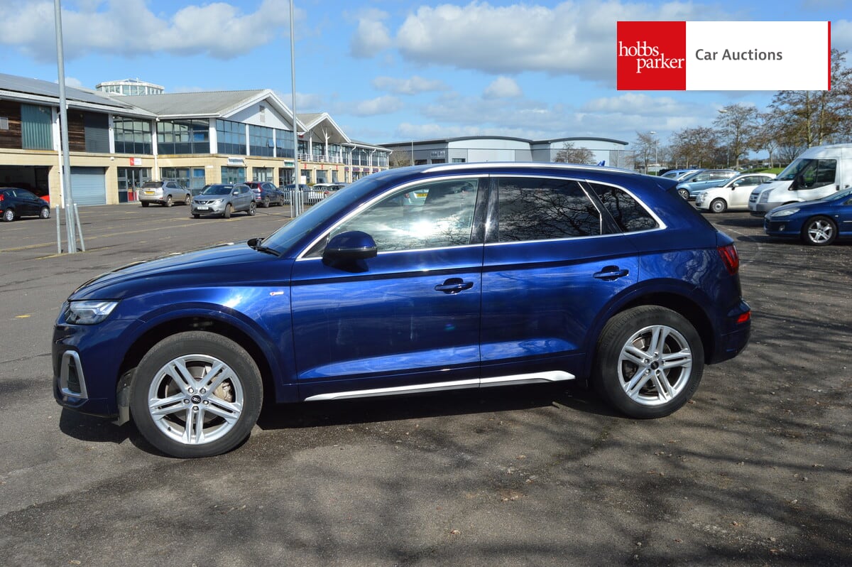 AUDI Q5 S LINE 45 TFSI MHEV QUAT SA image 6