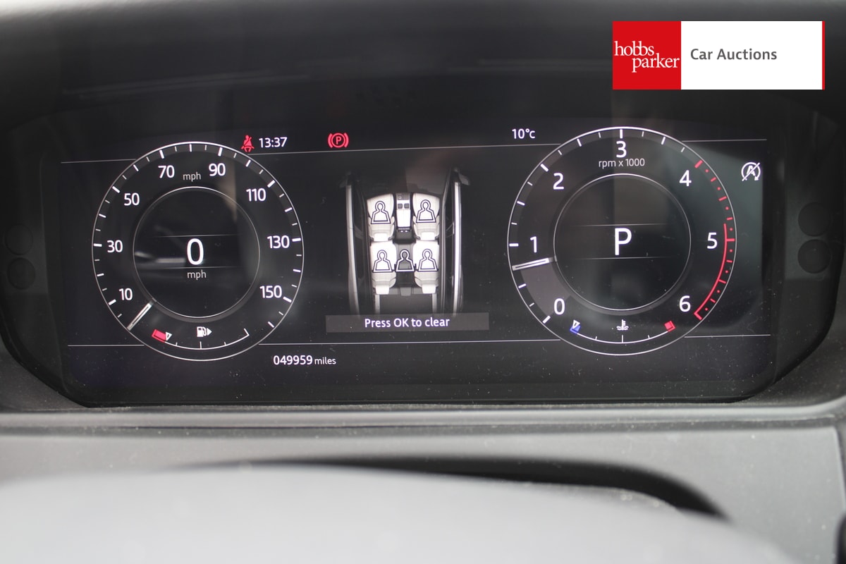 LAND ROVER RANGE ROVER VELAR SE D240 AUTO image 17