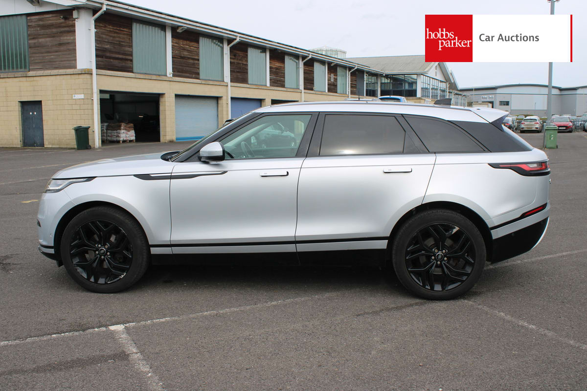 LAND ROVER RANGE ROVER VELAR SE D240 AUTO image 6