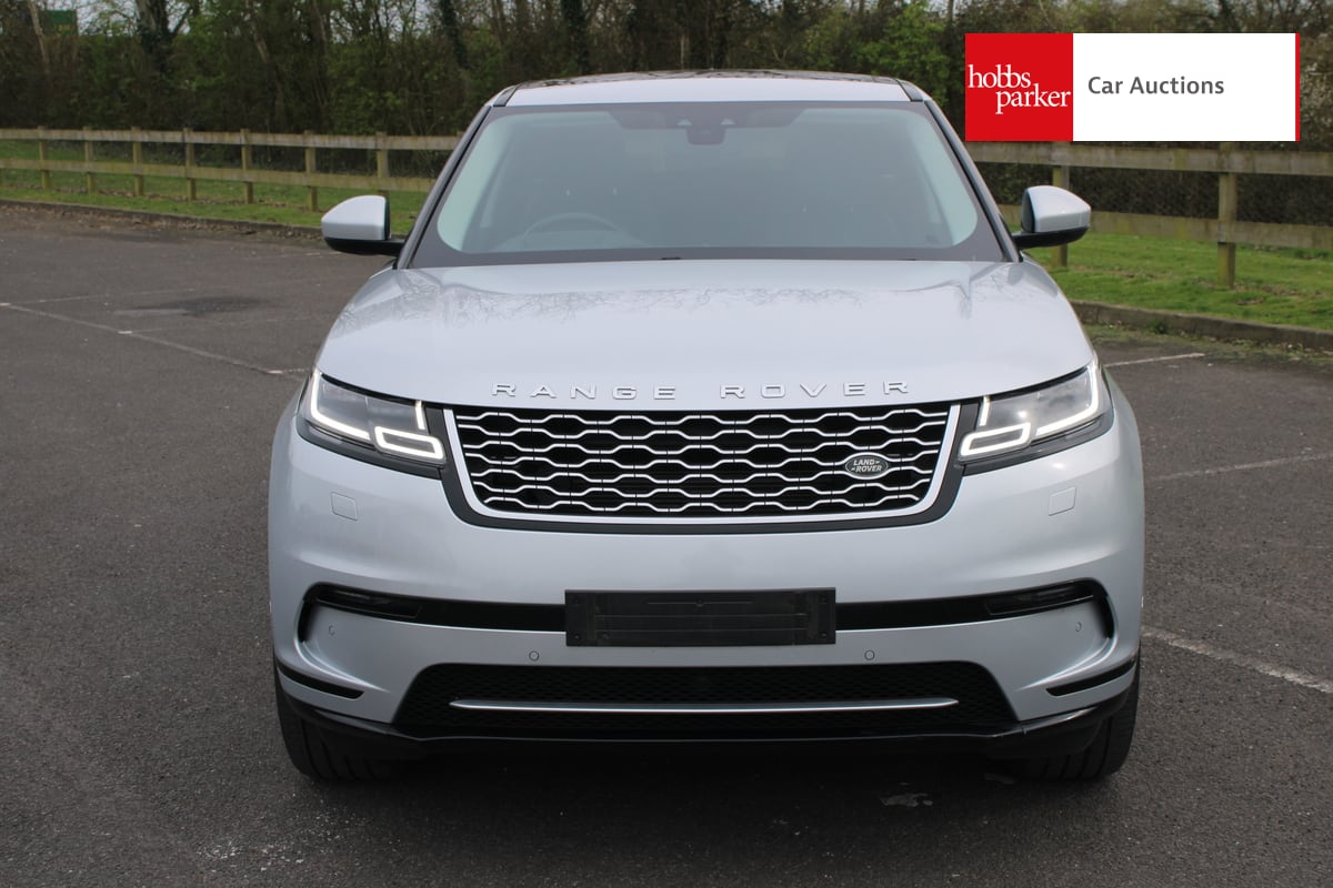LAND ROVER RANGE ROVER VELAR SE D240 AUTO image 8