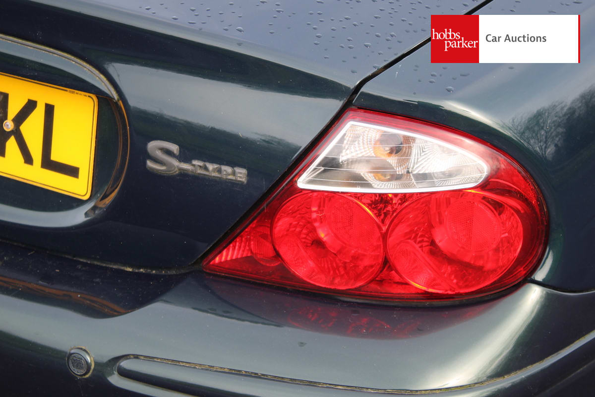 JAGUAR S-TYPE V6 SPORT AUTO image 11