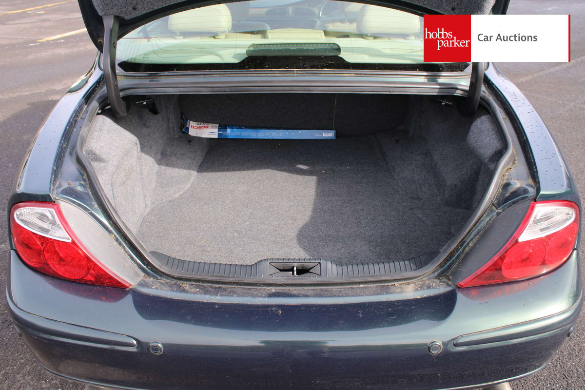 JAGUAR S-TYPE V6 SPORT AUTO image 24