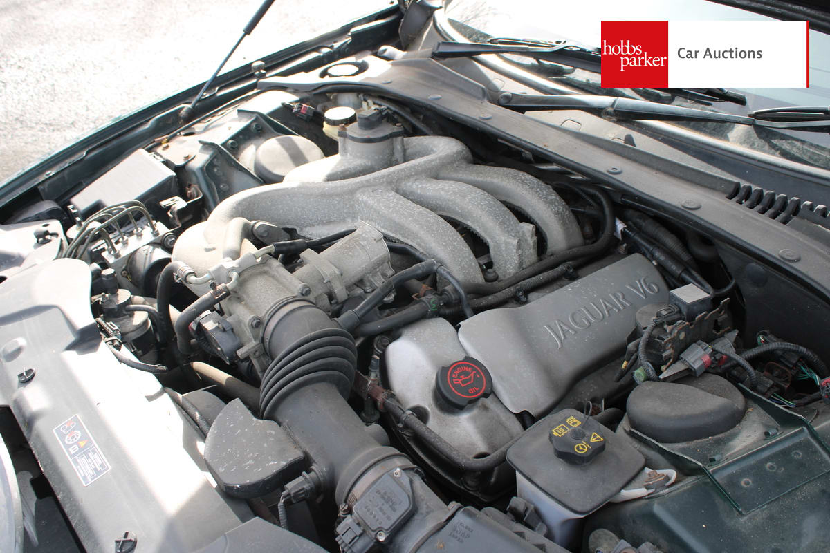 JAGUAR S-TYPE V6 SPORT AUTO image 31