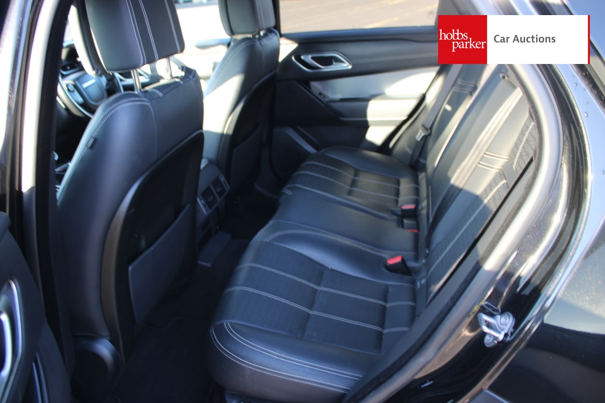 LAND ROVER R ROVER VELAR R-DYN S D180 A image 14
