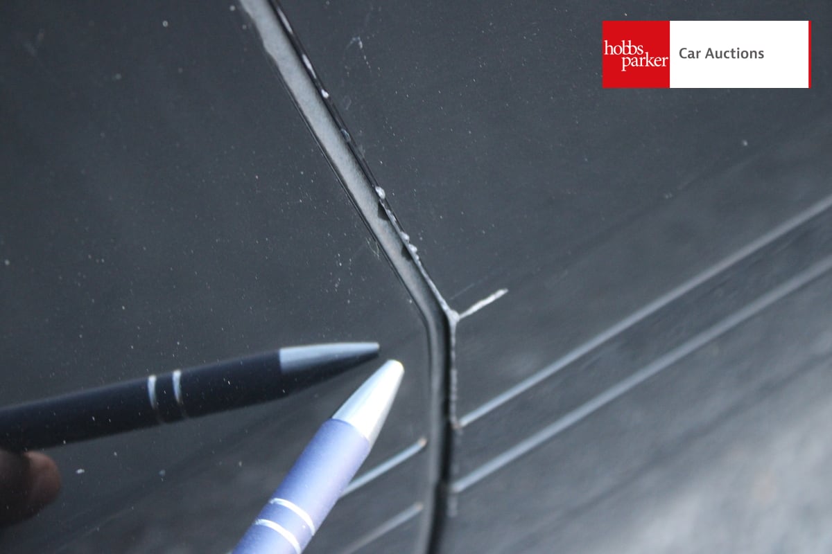 LAND ROVER R ROVER VELAR R-DYN S D180 A image 27