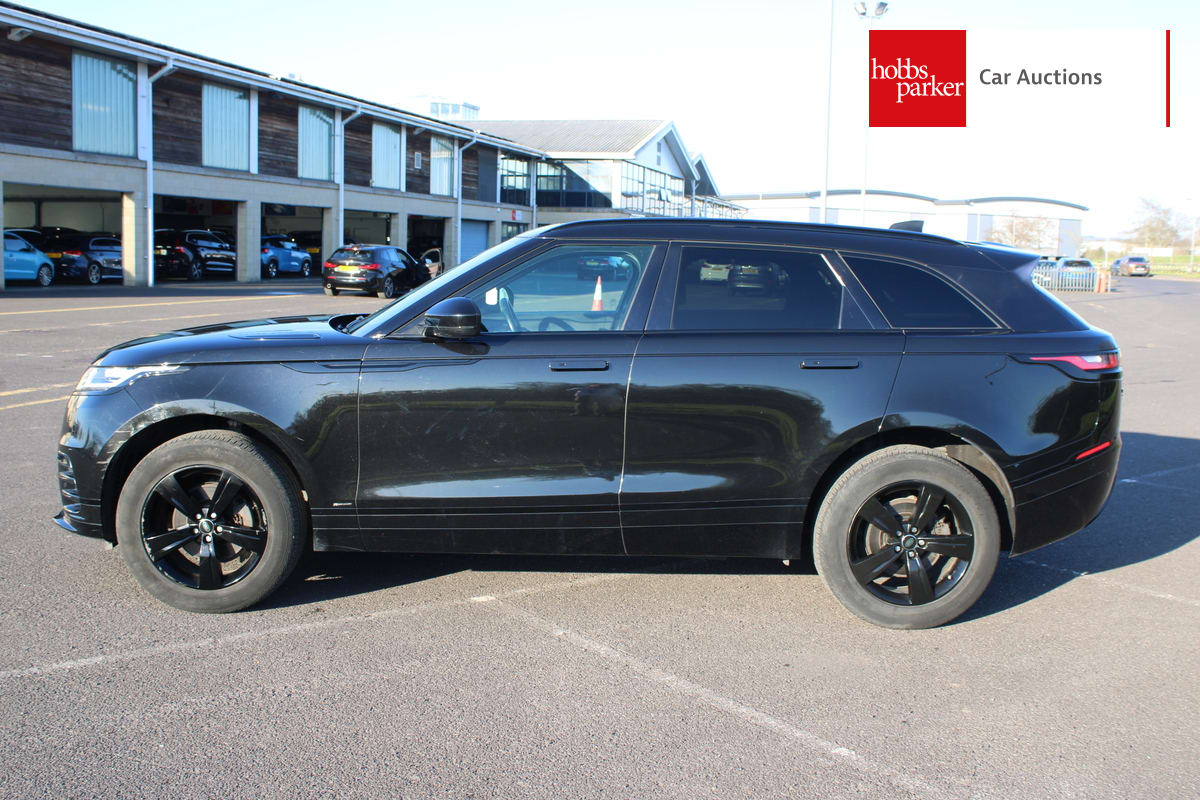 LAND ROVER R ROVER VELAR R-DYN S D180 A image 6