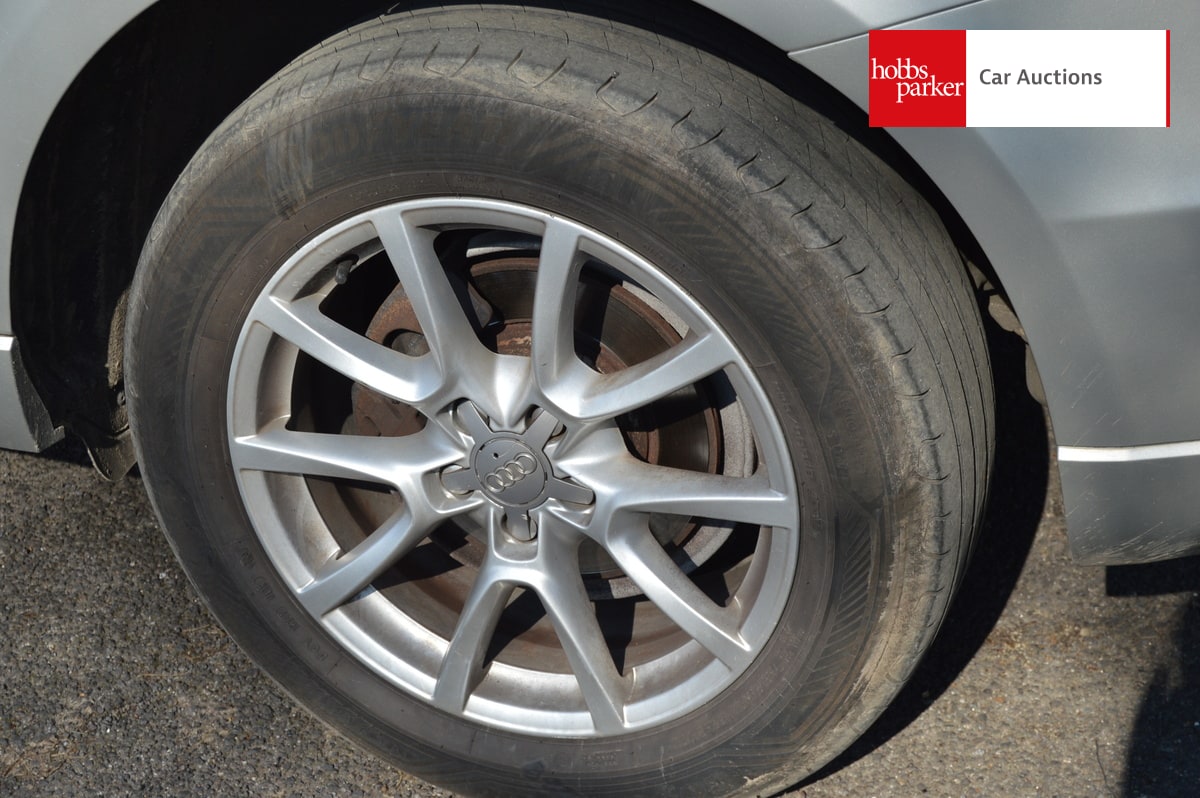 AUDI Q5 SE TDI QUATTRO AUTO image 10