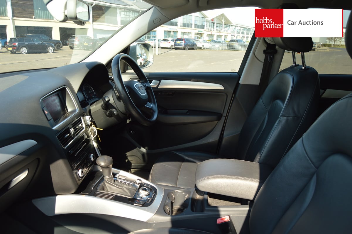 AUDI Q5 SE TDI QUATTRO AUTO image 13