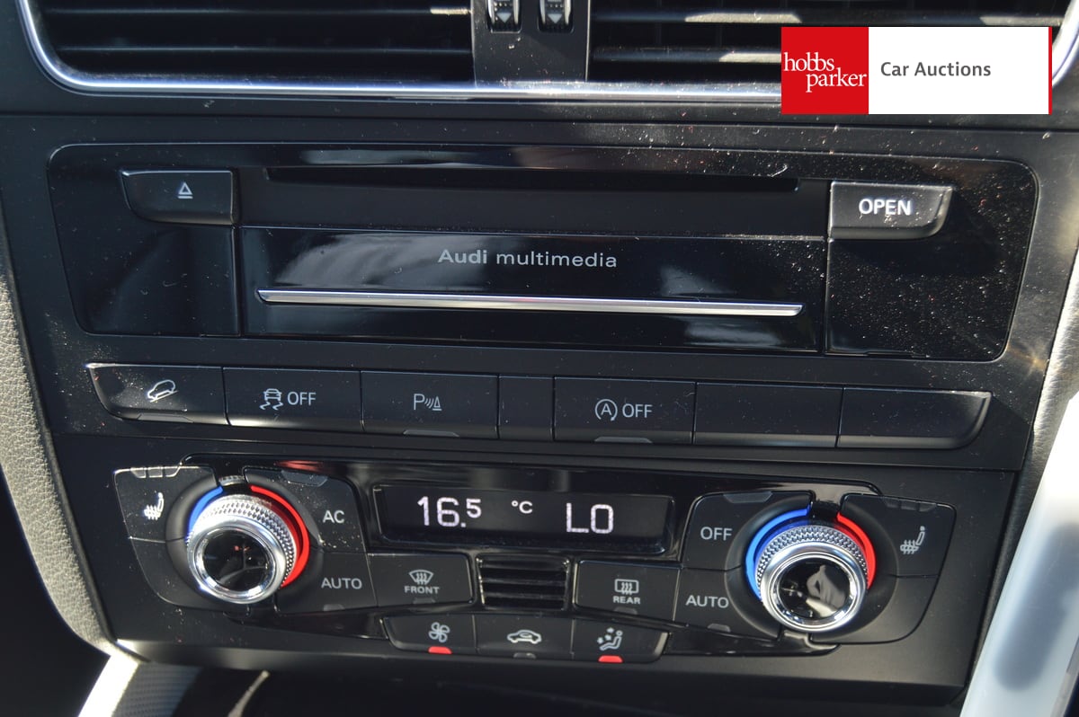 AUDI Q5 SE TDI QUATTRO AUTO image 19