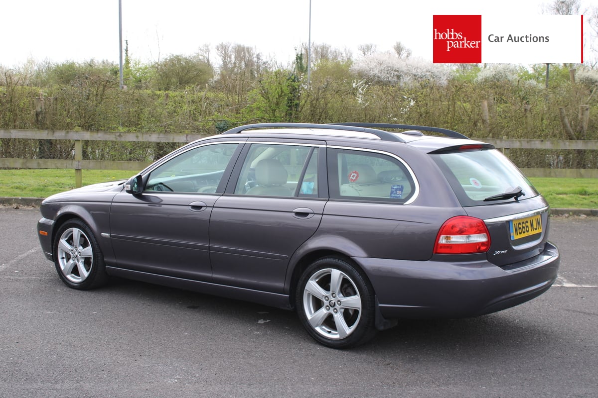 JAGUAR X-TYPE SE 2.2D AUTO image 5