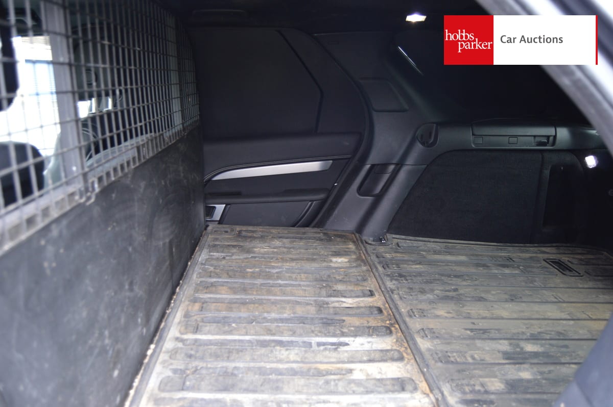 LAND ROVER DISCOVERY R DYNAMIC SE D MHEV A image 15