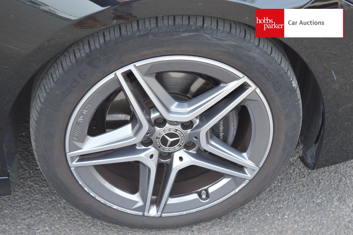 MERCEDES-BENZ CLA 180 AMG LN EXECUTVE MHEV A image 12