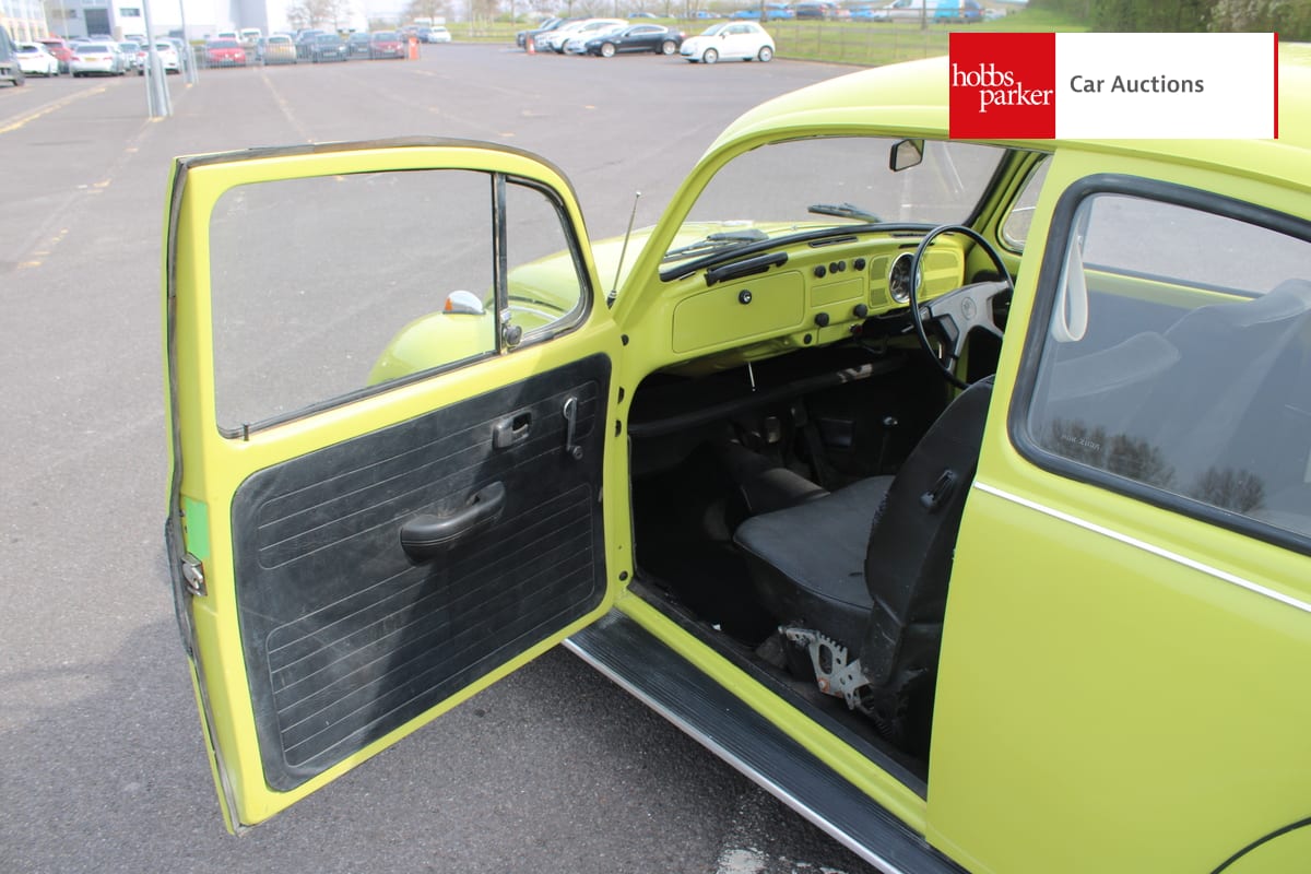 VOLKSWAGEN 1200 BEETLE image 18