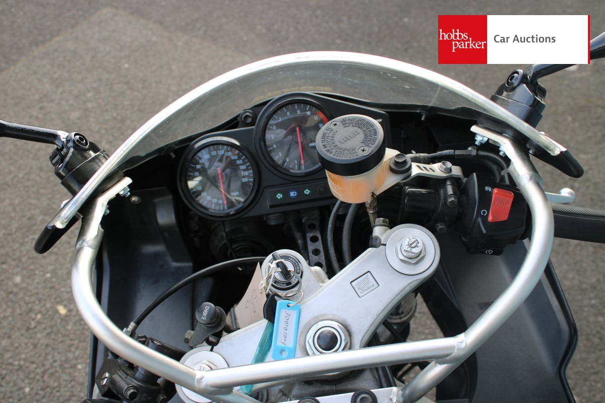 HONDA CBR FIREBLADE image 11