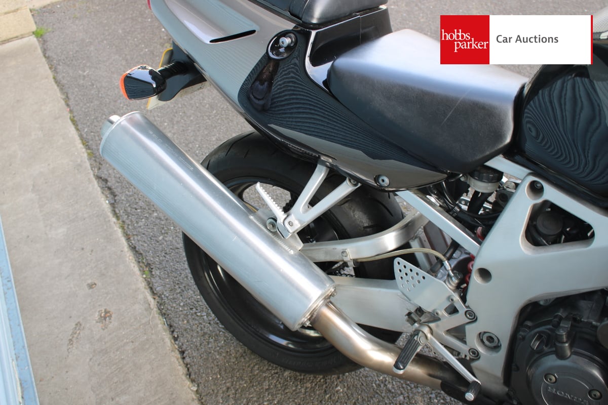 HONDA CBR FIREBLADE image 14