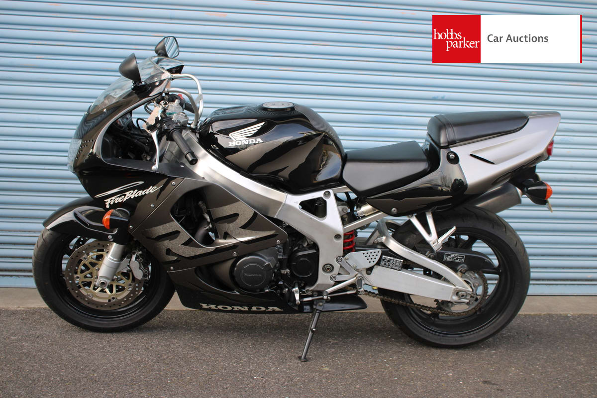 HONDA CBR FIREBLADE image 5