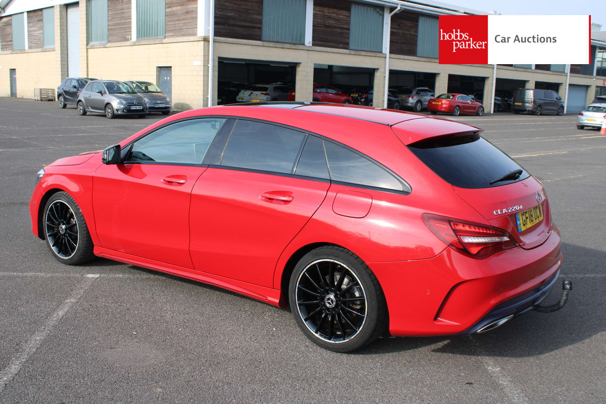 MERCEDES-BENZ CLA 220 D AMG LINE AUTO image 5