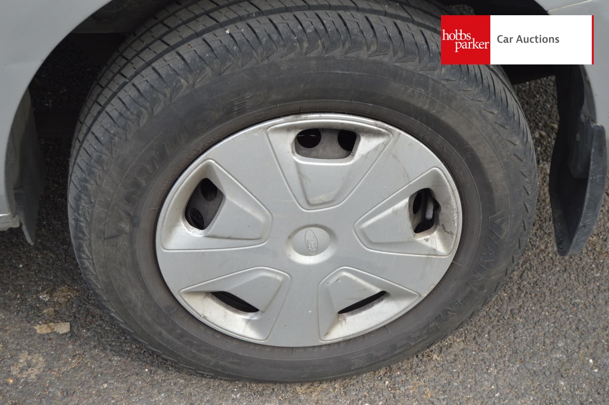 FORD TRANSIT CUSTOM 280 TREND image 10