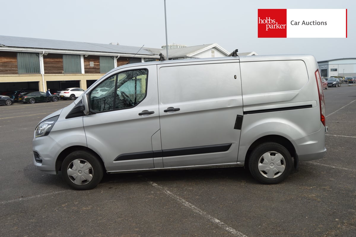 FORD TRANSIT CUSTOM 280 TREND image 6