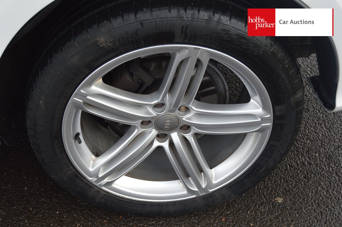 AUDI Q5 S LINE + TDI QUATTRO image 10