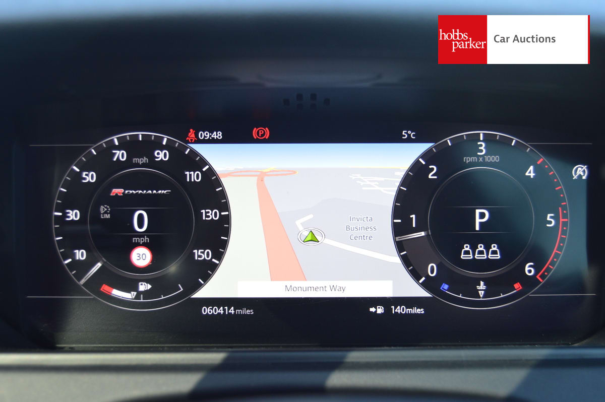 LAND ROVER RANGE ROVER VELAR R-DYN HSE D240 A image 16