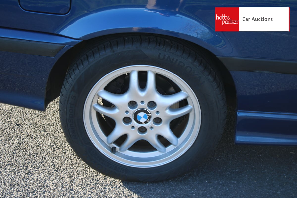 BMW 318 IS COUPE MANUAL image 14