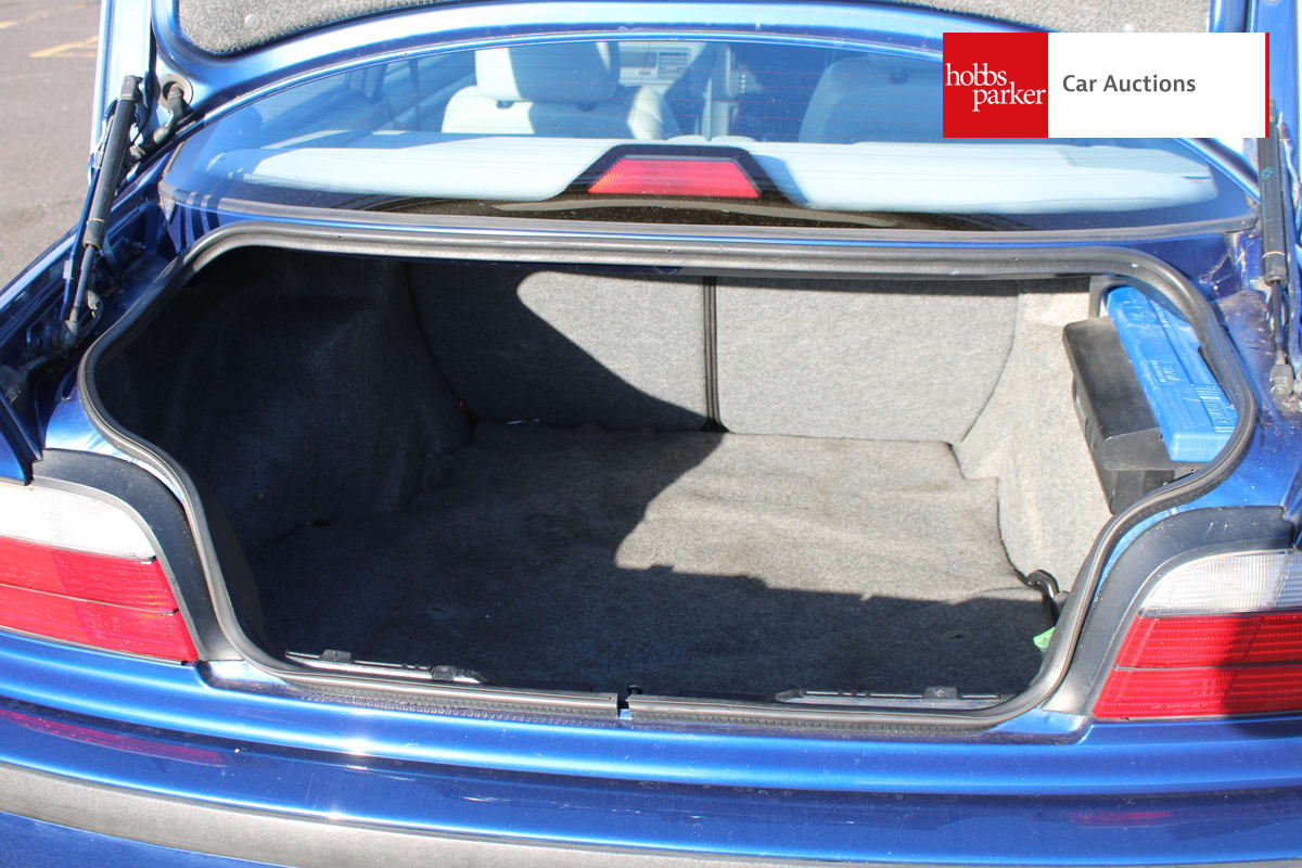 BMW 318 IS COUPE MANUAL image 26