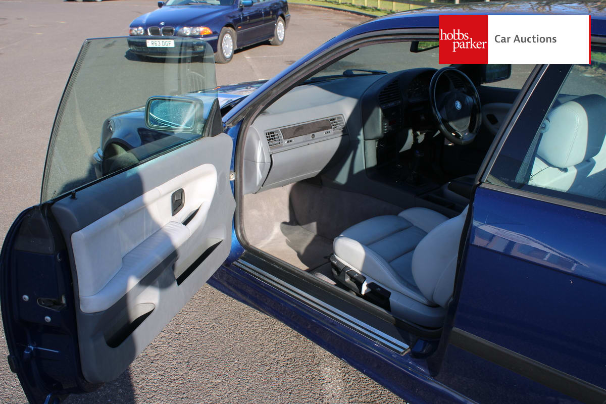 BMW 318 IS COUPE MANUAL image 31