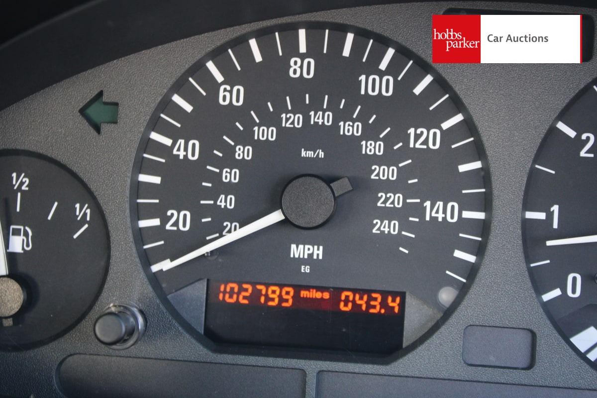 BMW 318 IS COUPE MANUAL image 34