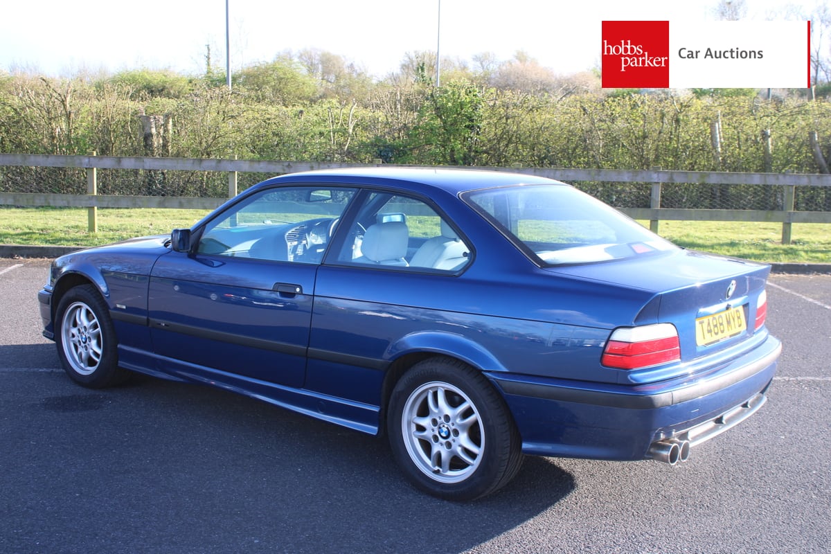 BMW 318 IS COUPE MANUAL image 5