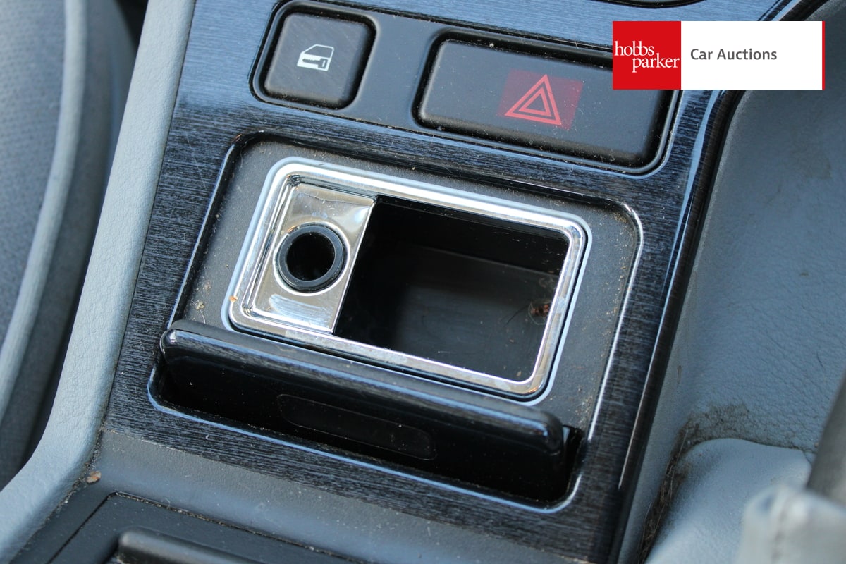 BMW 520I AUTO image 40