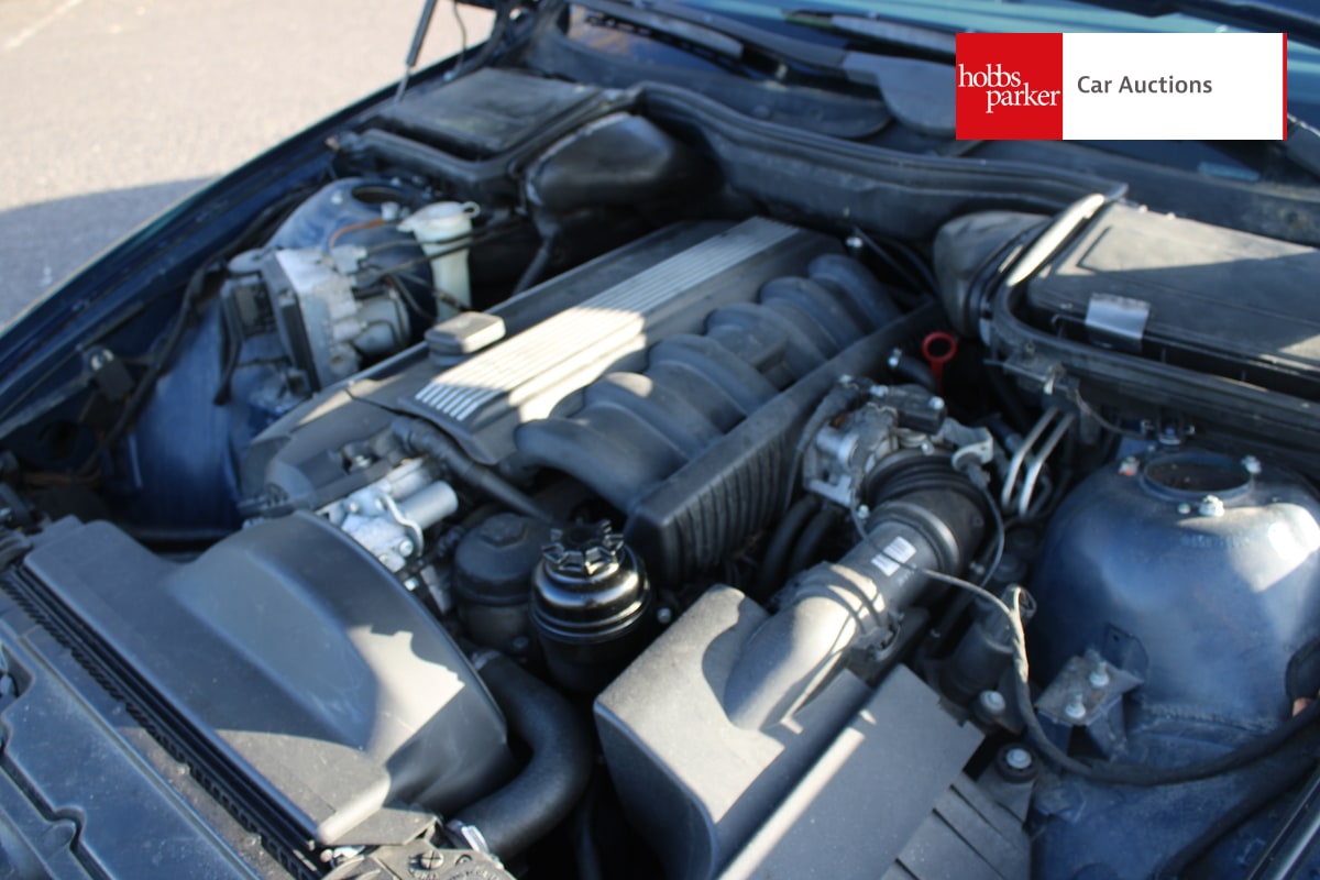 BMW 520I AUTO image 42