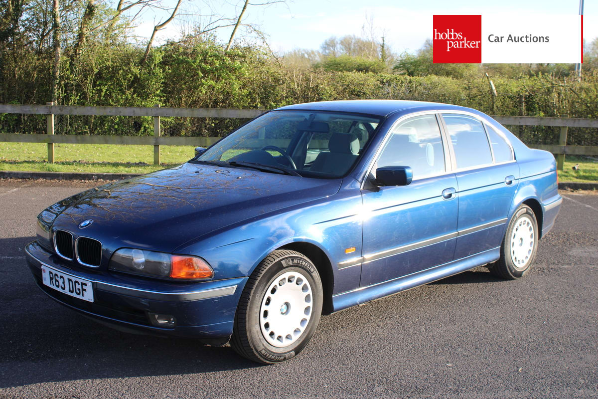 BMW 520I AUTO image 7