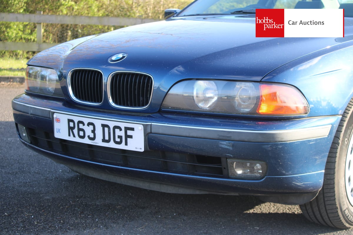 BMW 520I AUTO image 9