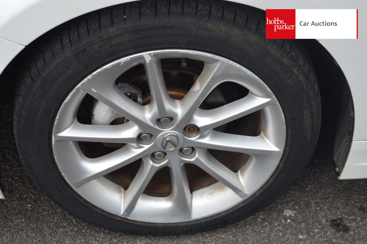 LEXUS CT 200H SE-L PREMIER CVT image 9