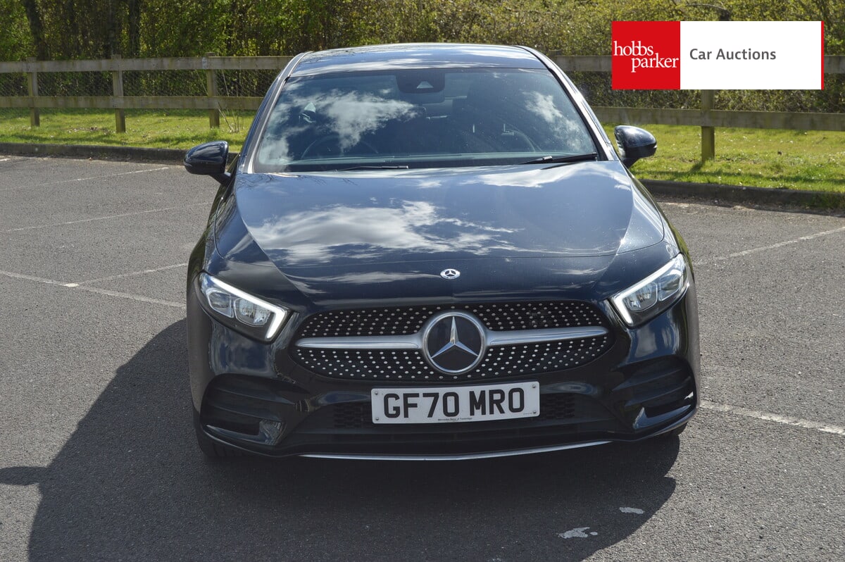 MERCEDES-BENZ A 250 AMG LINE E AUTO image 8
