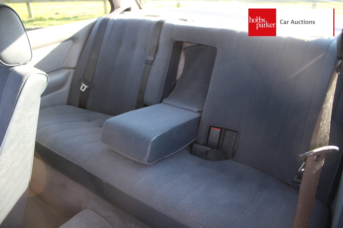 BMW 325I SE AUTO image 17