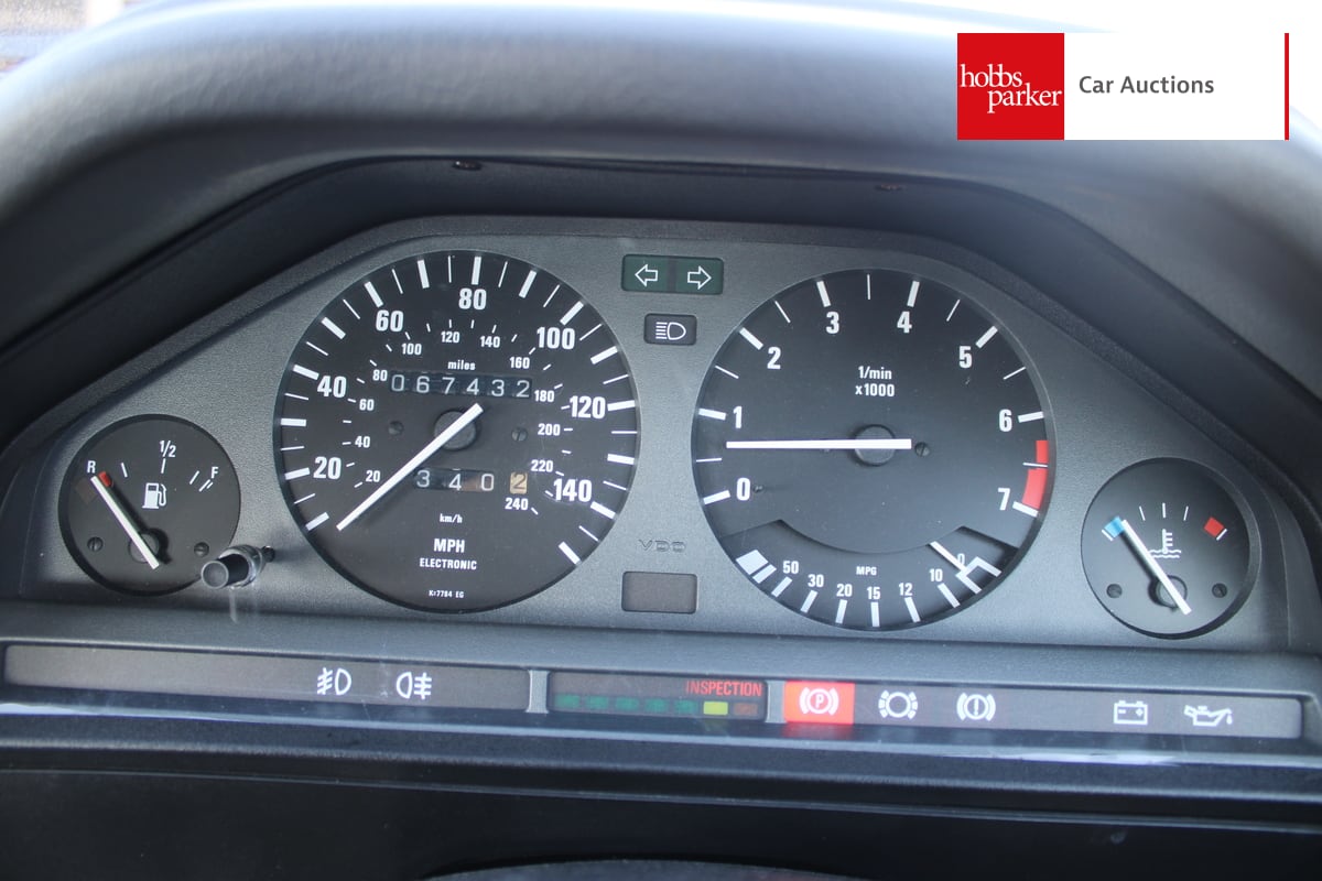 BMW 325I SE AUTO image 23