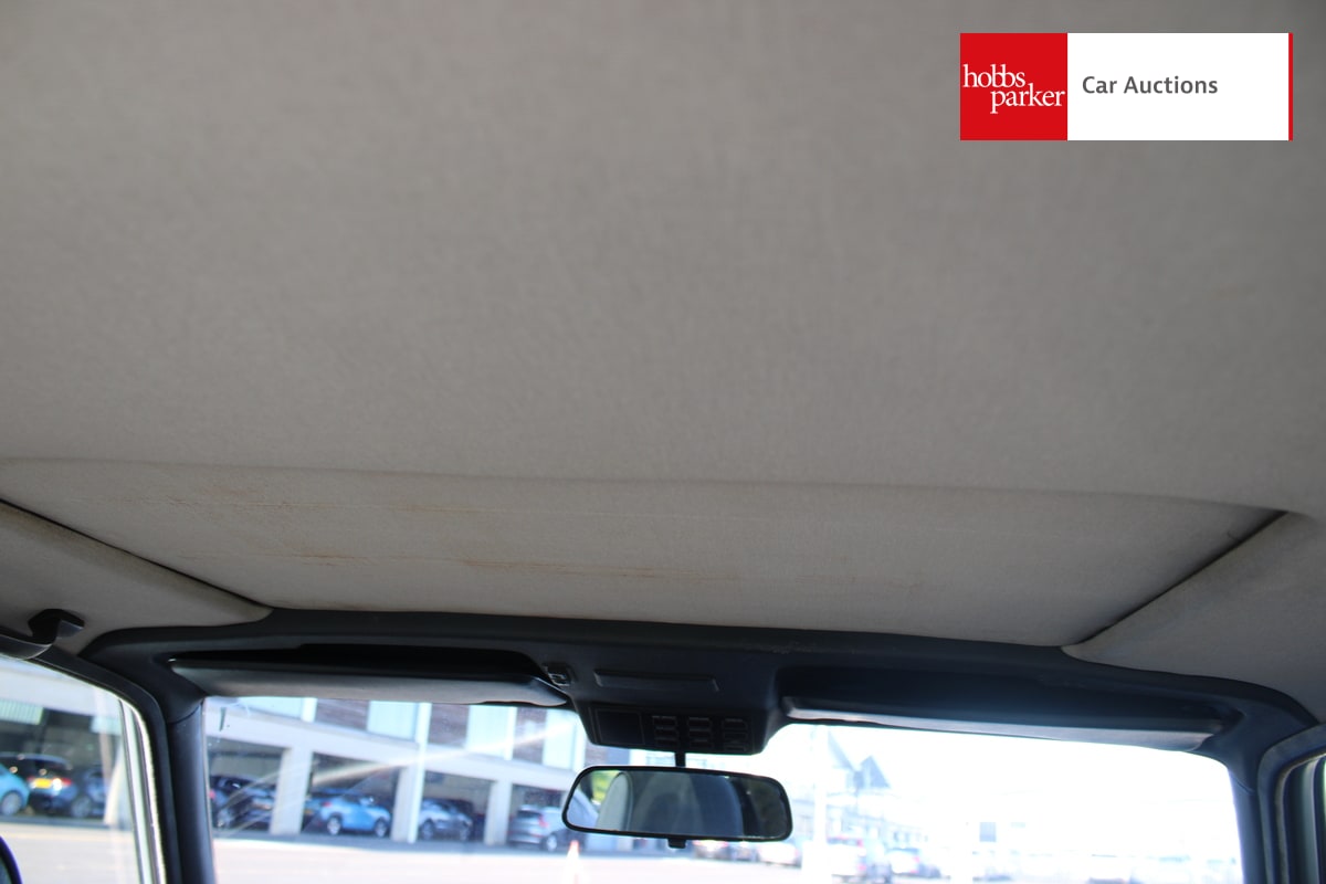 BMW 325I SE AUTO image 29