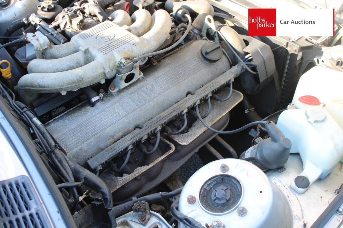 BMW 325I SE AUTO image 34