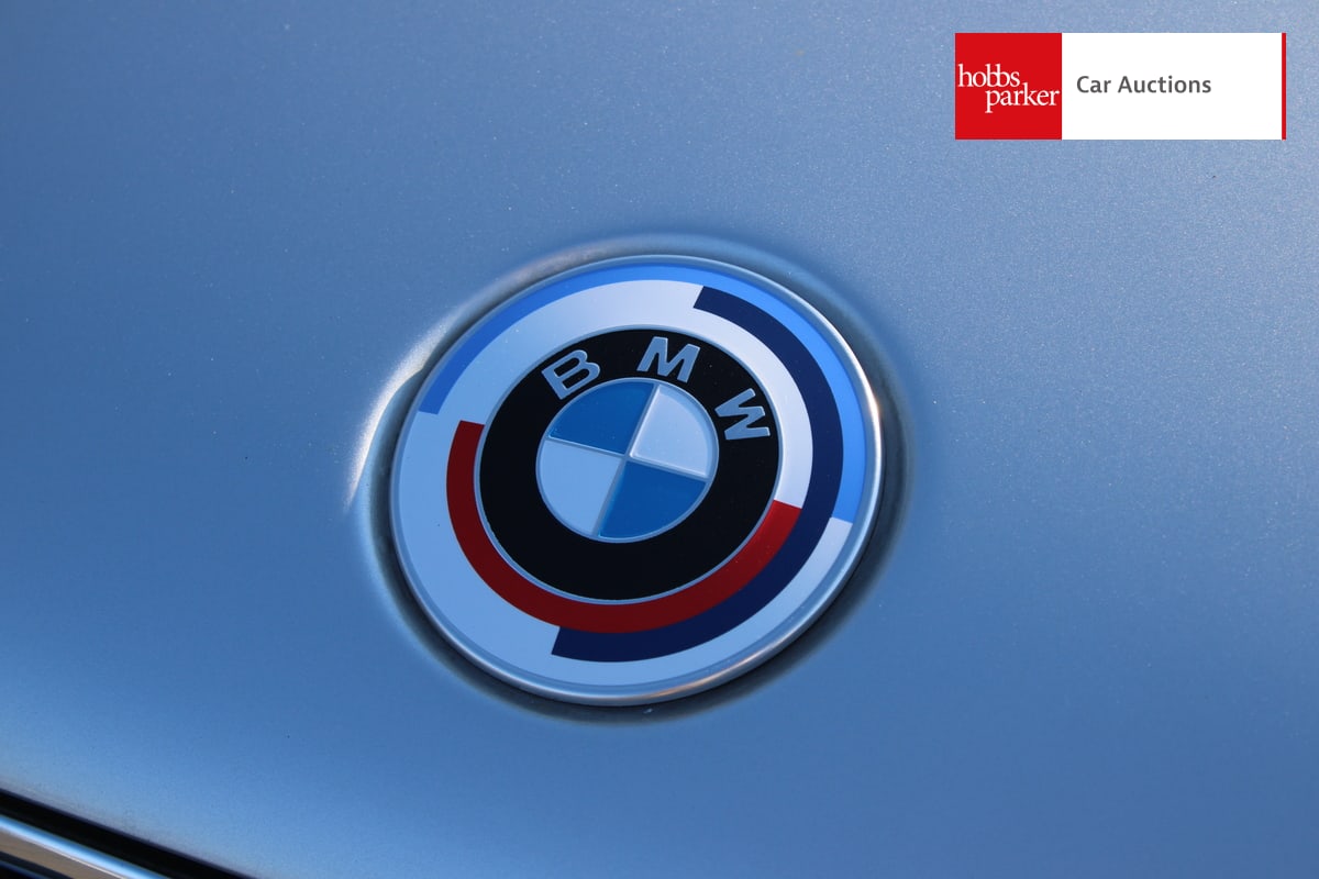 BMW 325I SE AUTO image 38